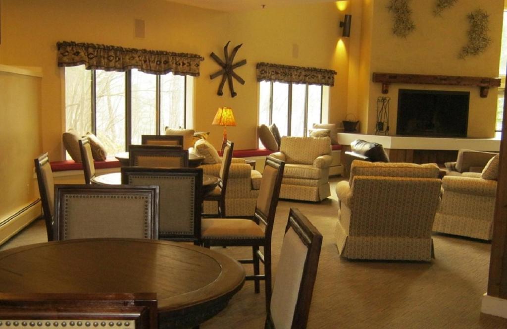 North Star Lodge & Resort - image 7