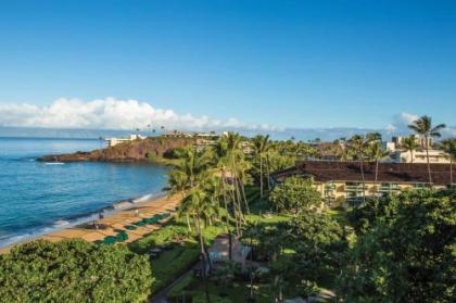 Ka'anapali Beach Hotel - image 9