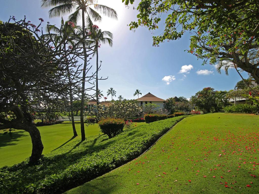 Castle Kiahuna Plantation & The Beach Bungalows - image 3