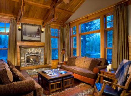 Tamarack Lodge - image 7