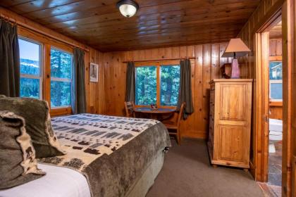 Tamarack Lodge - image 9