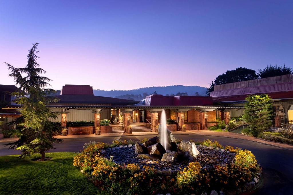 Hyatt Regency Monterey Hotel and Spa - main image