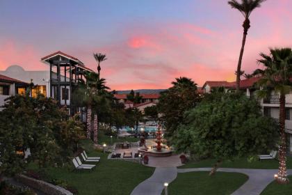 Embassy Suites by Hilton Palm Desert - image 1