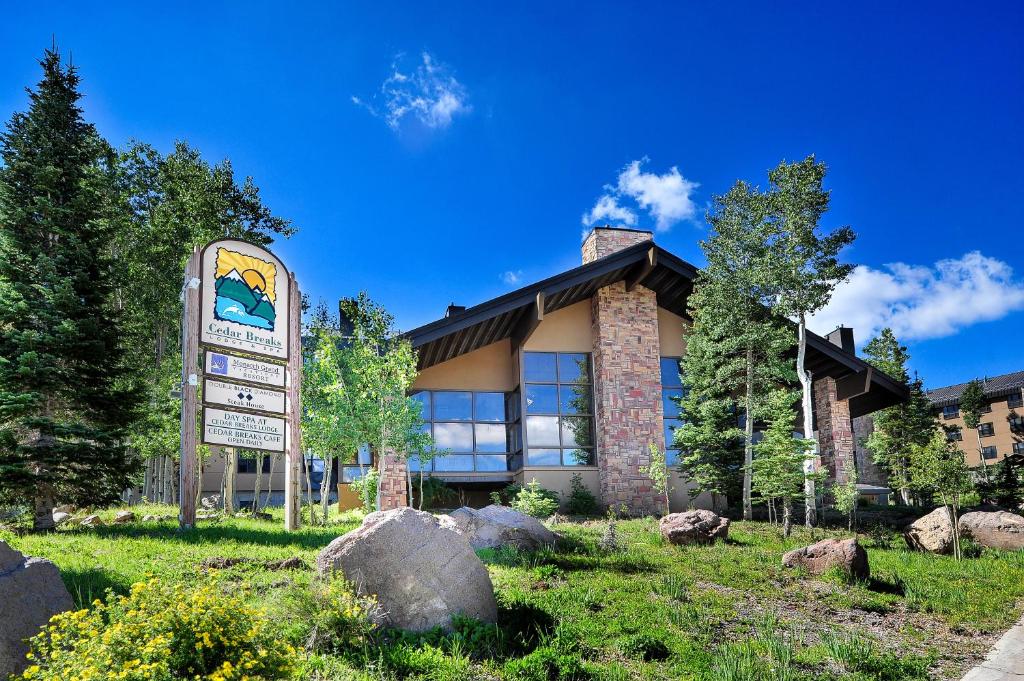 Cedar Breaks Lodge By Diamond Resorts - main image