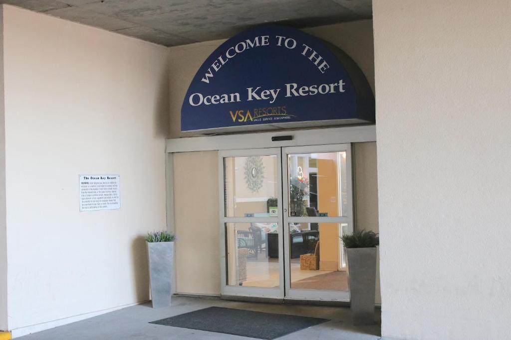 Ocean Key Resort - main image