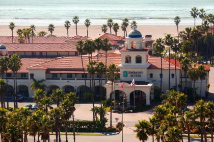 Embassy Suites Mandalay Beach - Hotel & Resort - image 1