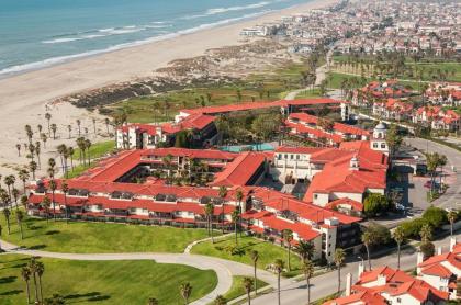 Embassy Suites Mandalay Beach - Hotel & Resort - image 4