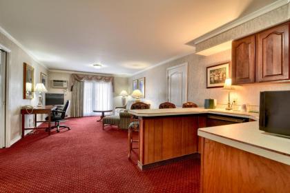 Roosevelt Inn & Suites Saratoga Springs - image 2