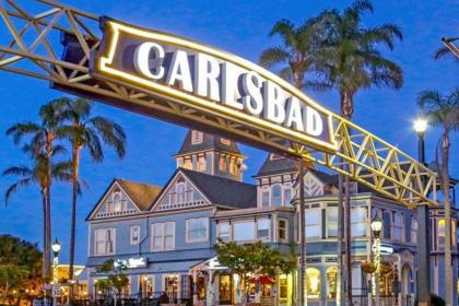 Carlsbad by the Sea Hotel - image 19