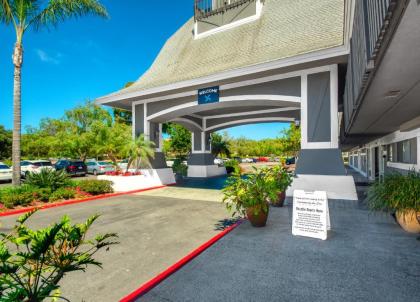 Carlsbad by the Sea Hotel - image 3