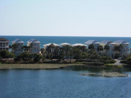 Carillon Beach Resort Inn - image 10