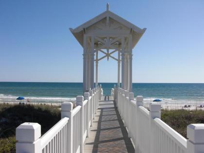 Carillon Beach Resort Inn - image 20