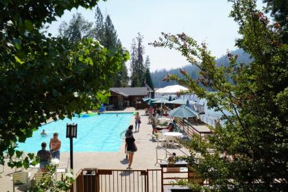 The Pines Resort & Conference Center - image 9