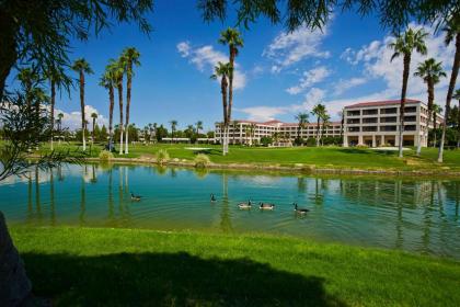 DoubleTree by Hilton Golf Resort Palm Springs - image 19