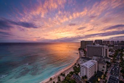 Hyatt Regency Waikiki Beach Resort & Spa - image 10