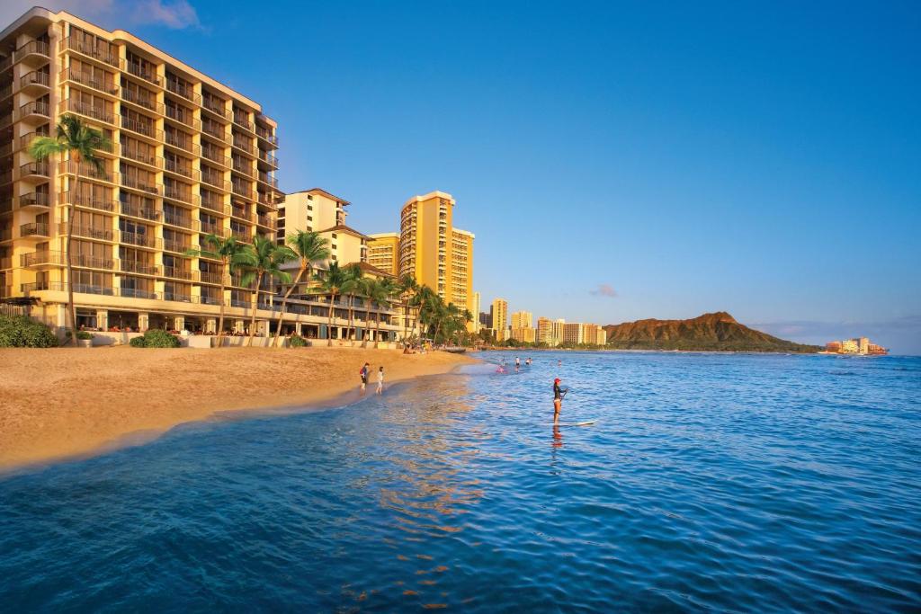 Outrigger Reef Waikiki Beach Resort - image 5