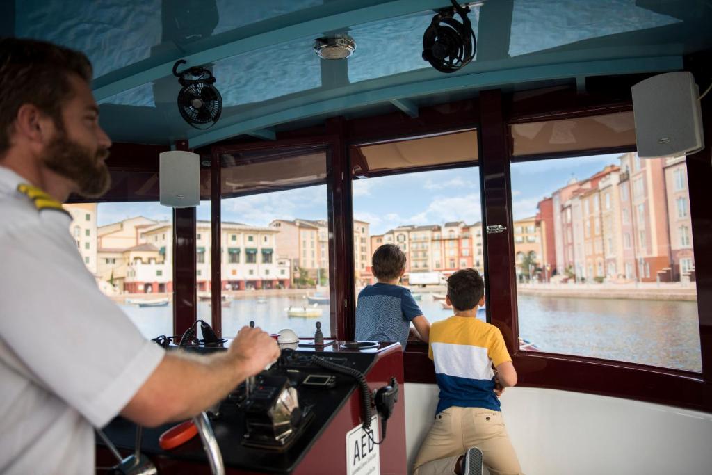 Universal's Loews Portofino Bay Hotel - image 3