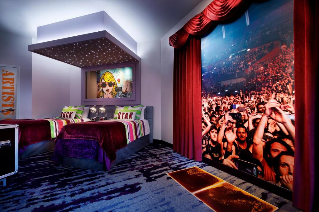 Universal's Hard Rock Hotel® - image 3