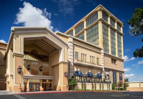 Suncoast Hotel And Casino - image 5