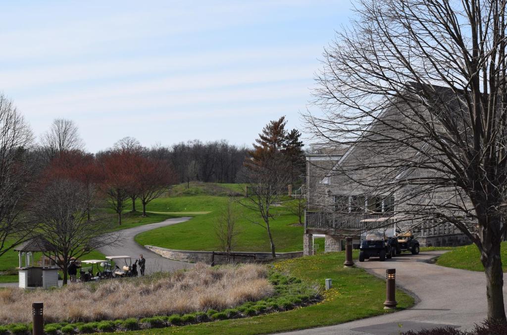 Fort Harrison State Park Inn - image 4