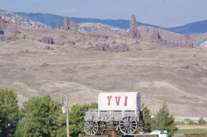 Yellowstone Valley Inn - image 1