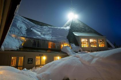 Timberline Lodge - image 9