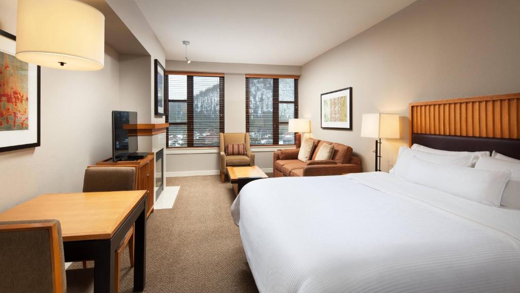 The Westin Monache Resort Mammoth - image 3