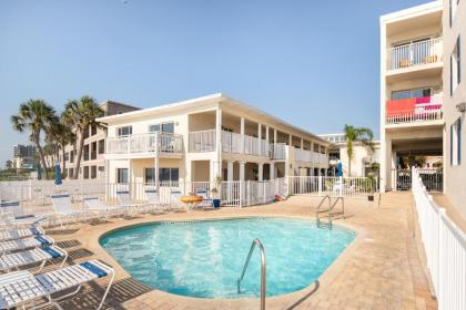 Belleair Beach Club - image 15