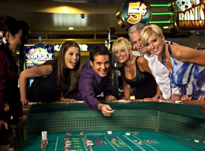 Seven Feathers Casino Resort - image 15