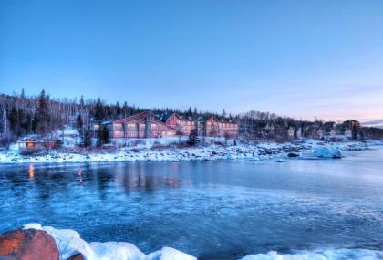 Cove Point Lodge - image 1