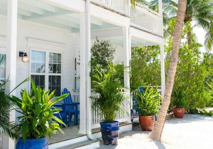 Parrot Key Hotel & Villas - image 15