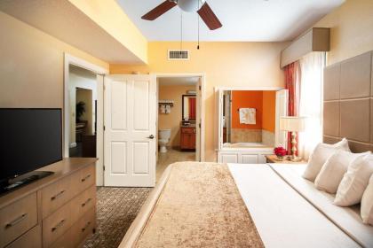 Floridays Orlando Two & Three Bed Rooms Condo Resort - image 5