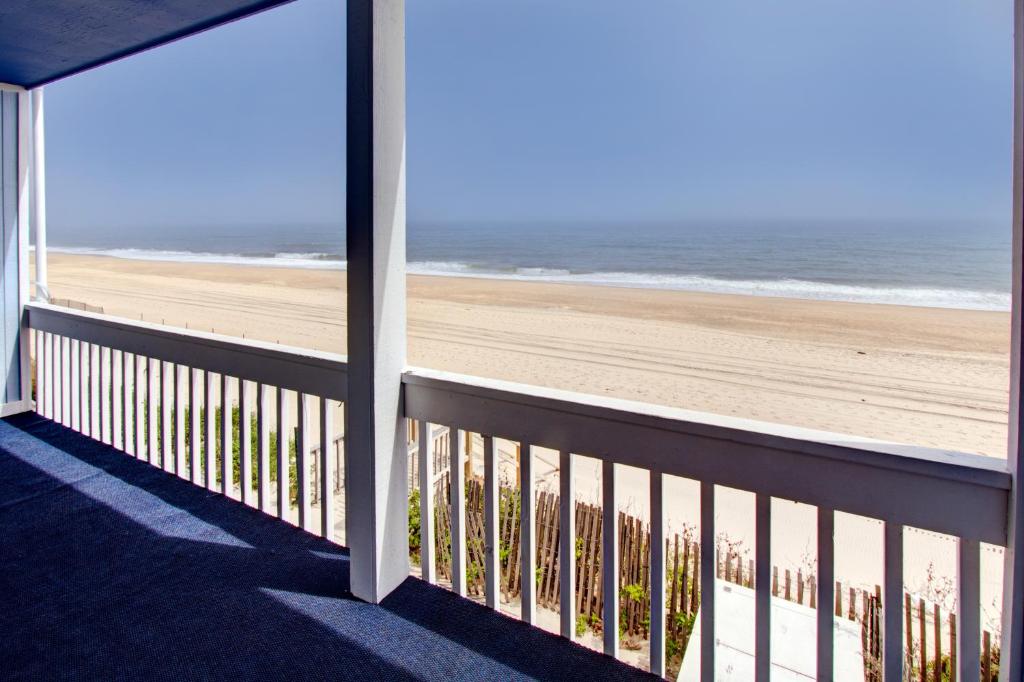 Montauk Blue Hotel - image 6