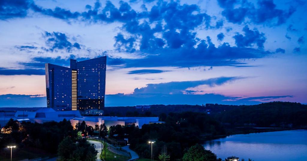 Mohegan Sun - main image