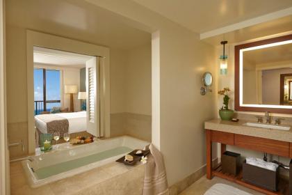 Turtle Bay Resort - image 3