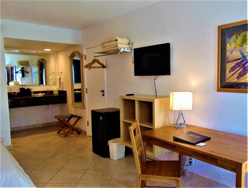 Dolphin Key Resort - Cape Coral - image 2