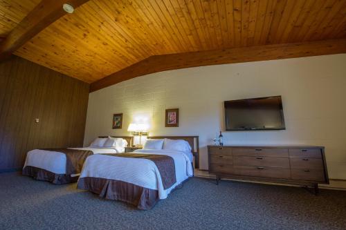 Lukans Farm Resort - image 7