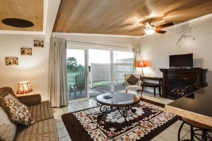 Beachwood Condos & Resort - image 5