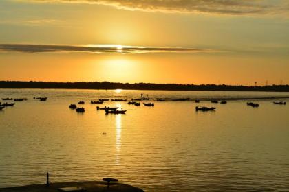 Crystal Cove Riverfront Resort - image 12