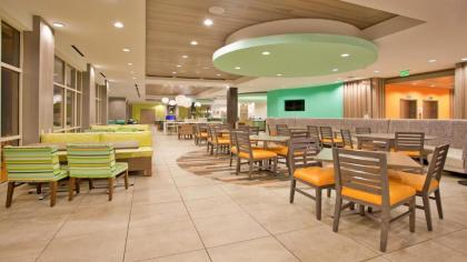 Holiday Inn Resort Fort Walton Beach an IHG Hotel - image 4