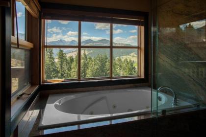 Sun Mountain Lodge - image 10