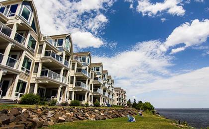 Beacon Pointe on Lake Superior - image 6