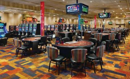 Ameristar Casino Hotel - image 15