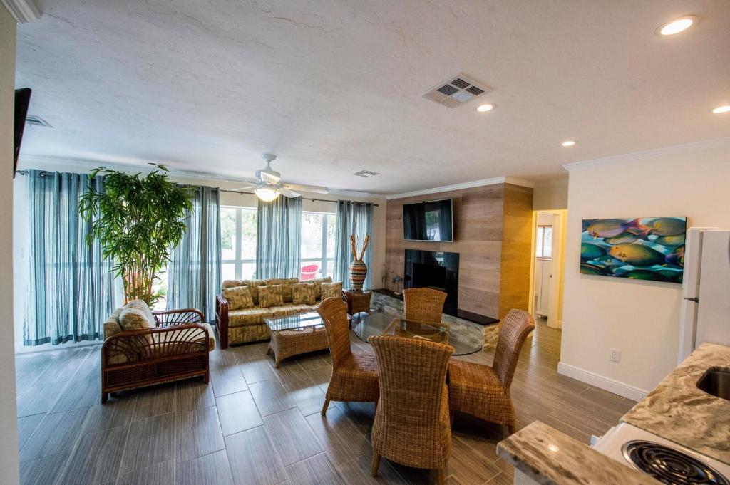 Siesta Key Beachside Villas - main image