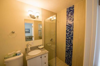 Siesta Key Beachside Villas - image 12