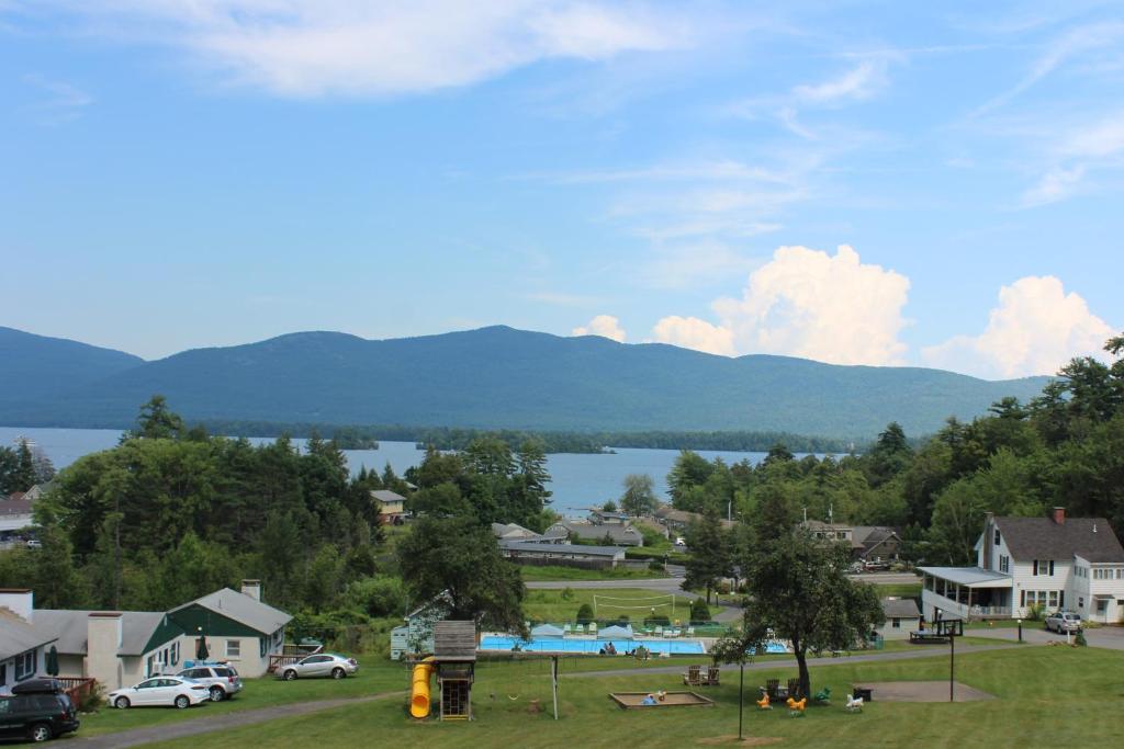 Hill View Motel and Cottages - main image