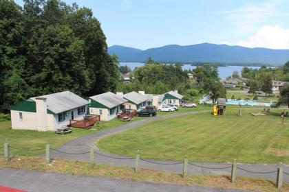 Hill View Motel and Cottages - image 13