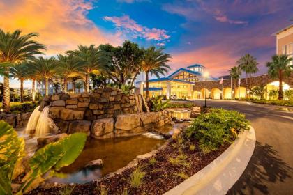 Universal's Loews Sapphire Falls Resort - image 13