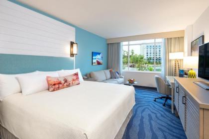 Universal's Loews Sapphire Falls Resort - image 16