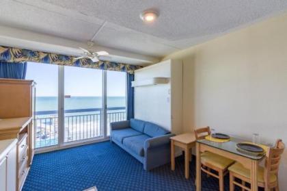 Yachtsman Oceanfront Resort - image 18